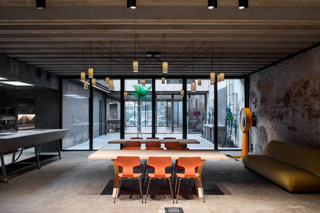 this space in Poble Nou is a great location for a large team building with up to 160 people